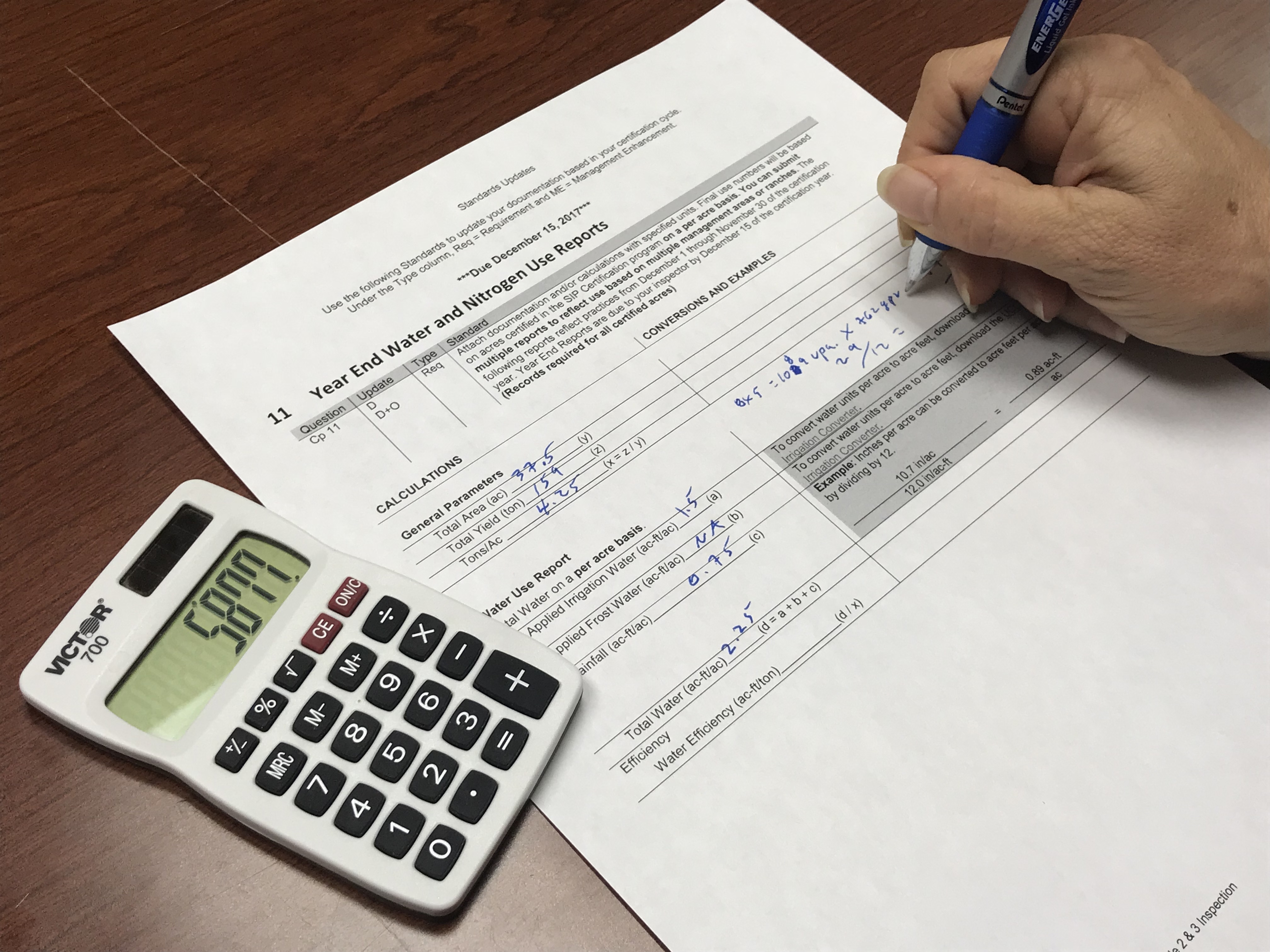 How To Calculate Fertilizer Application Rates Per Acre Plants BN